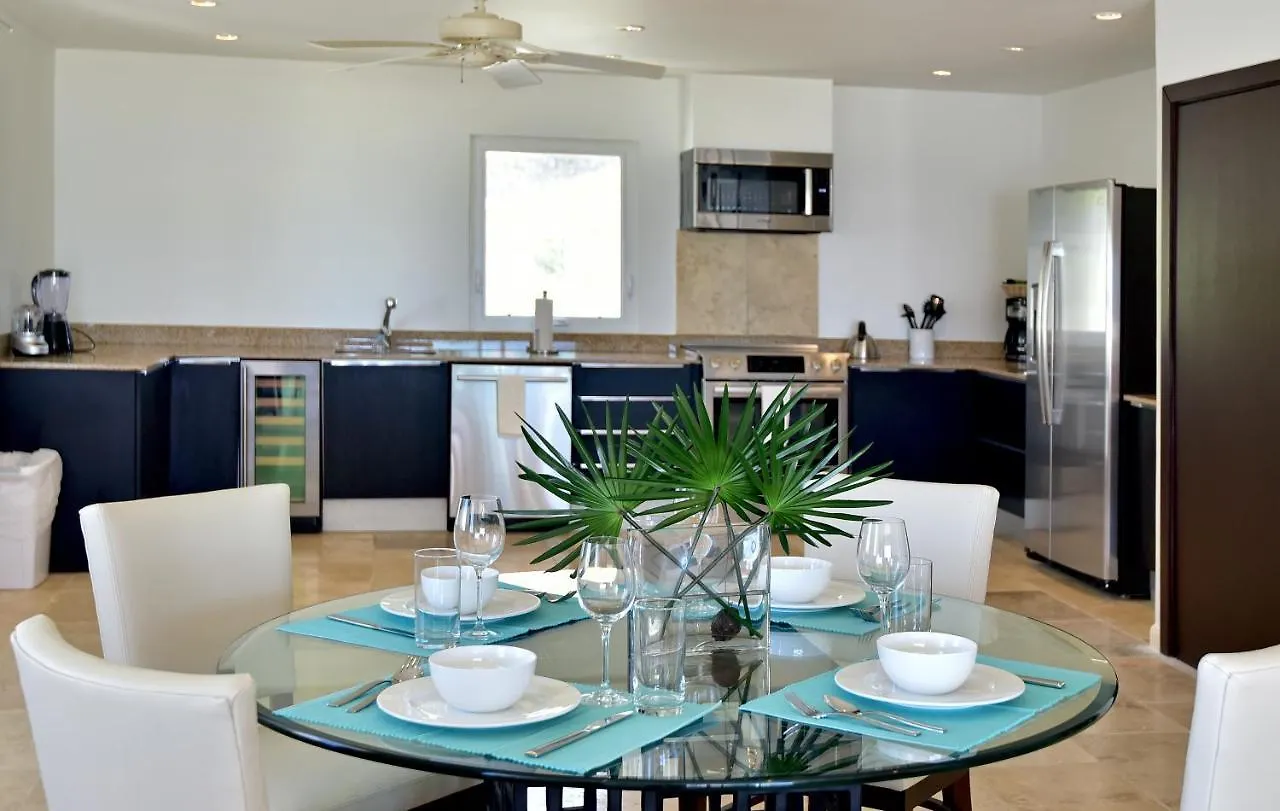Coral Beach Club Villas & Marina Sint Maarten Resort