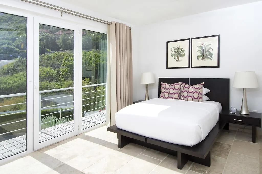 Coral Beach Club Villas & Marina Sint Maarten Resort