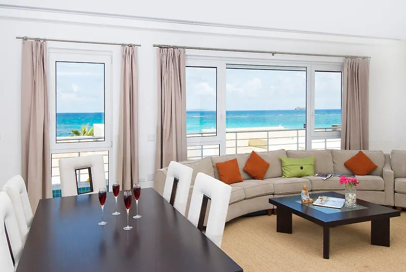 Coral Beach Club Villas & Marina Sint Maarten 5*,
